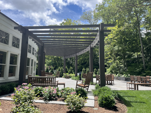 commercial pergola.