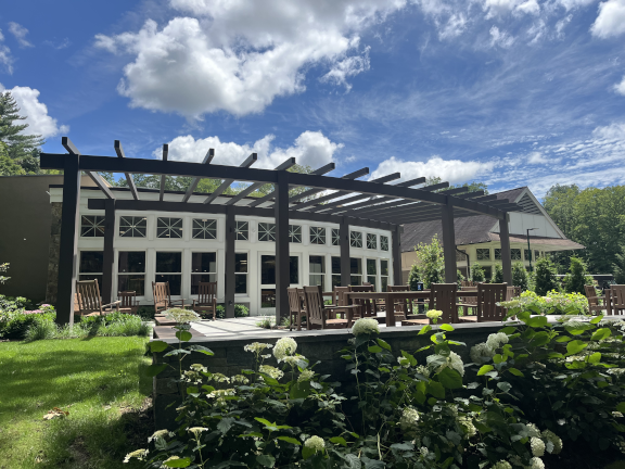 commercial pergola.